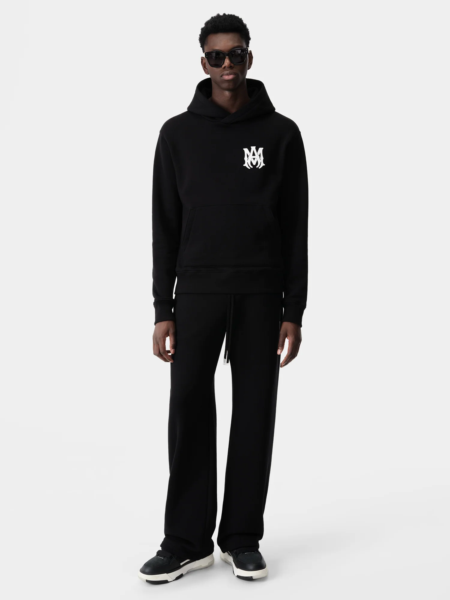 MA CORE LOGO HOODIE - Black - Image 2
